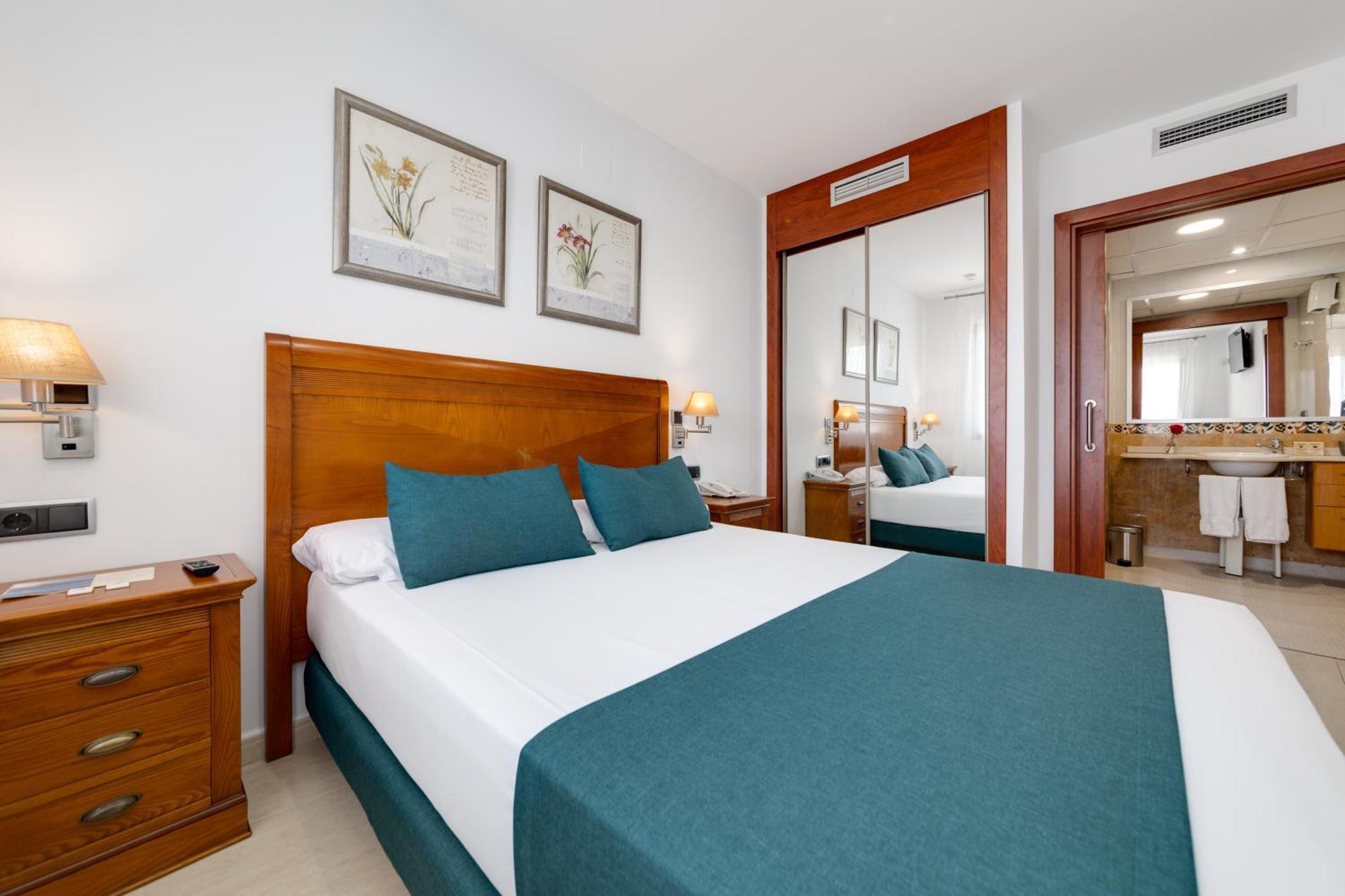 Daniya Denia Spa & Business 4* Dış mekan fotoğraf